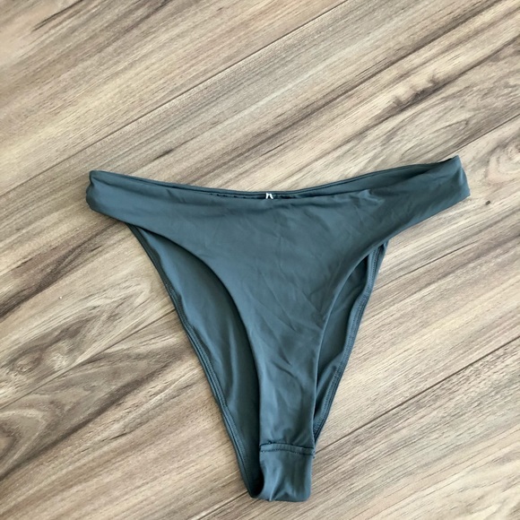 TIGER MIST BIKINI BOTTOMS - Picture 3 of 6